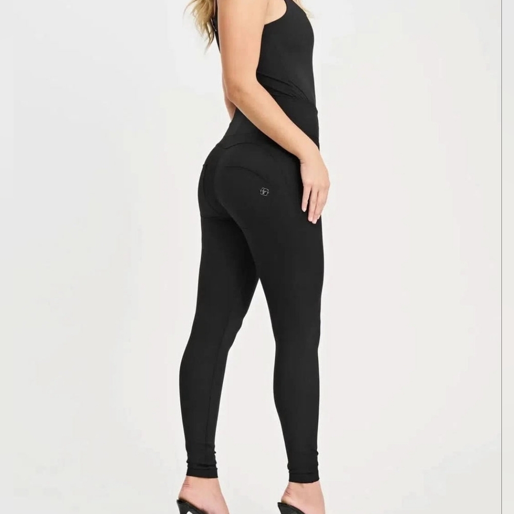 Freddy WR.UP Diwo Pro Thick Layer High-Waist Full Length LWomen's Black Jumpsuit